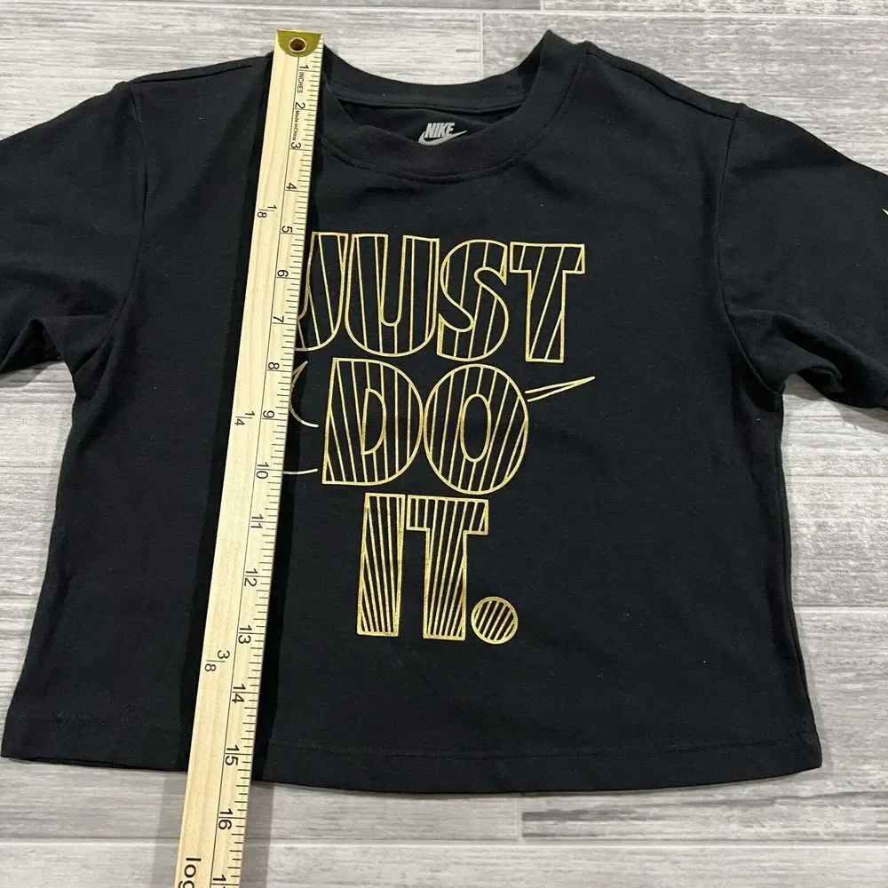Nike Girls Size 5 Pre-School Shine Boxy Tee Black Style 36L428-023 New With Tags